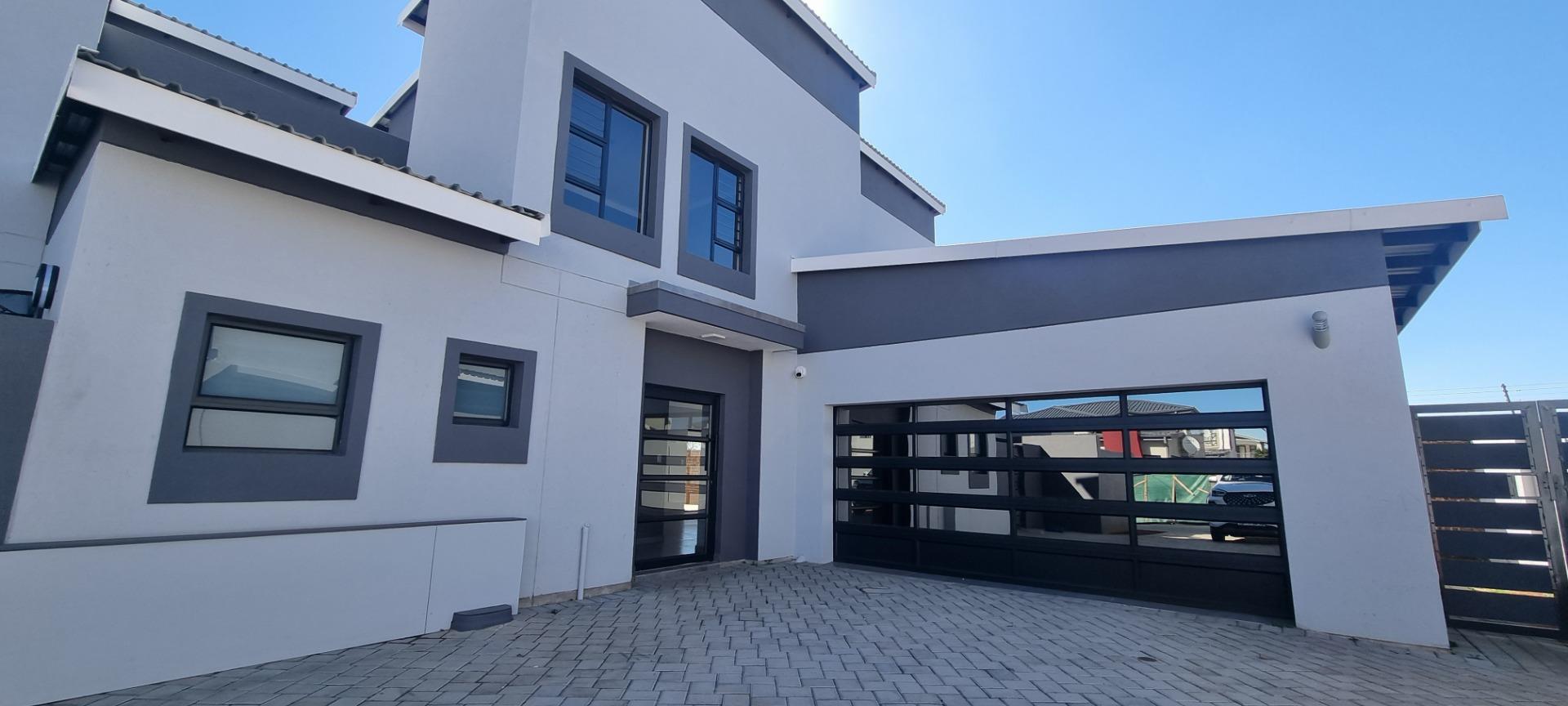 4 Bedroom  House for Sale in Pretoria - Gauteng