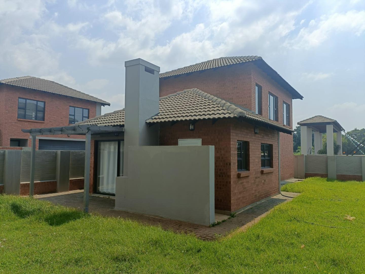 3 Bedroom  Townhouse for Sale in Pretoria - Gauteng